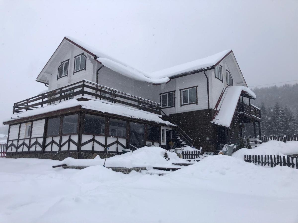 Гостьовий Дім Круасан Сімейний Bukovel Exterior foto